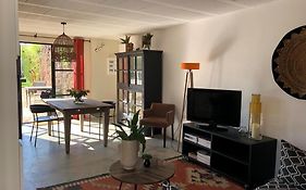 Saskia's loft Mazan -Studio cosy au calme proche du Ventoux